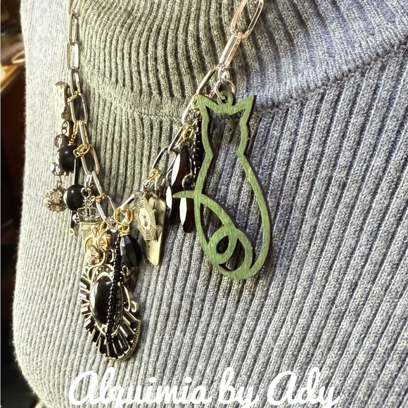 Black and gold multi charms necklace obsidian - Picture 4 of 8